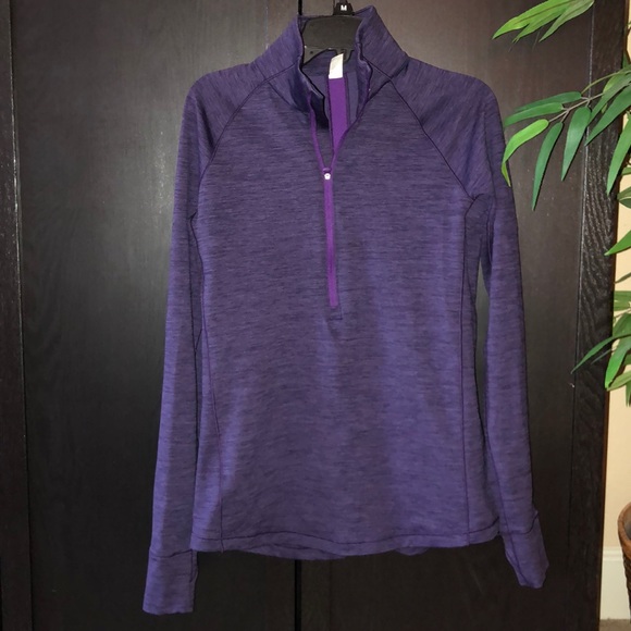 under armour jacket with thumb holes